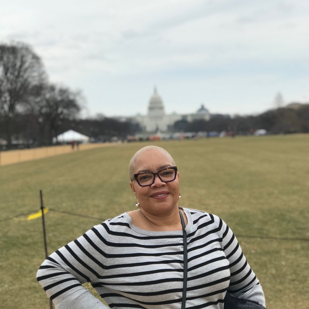 Meet your Posher, Sherona